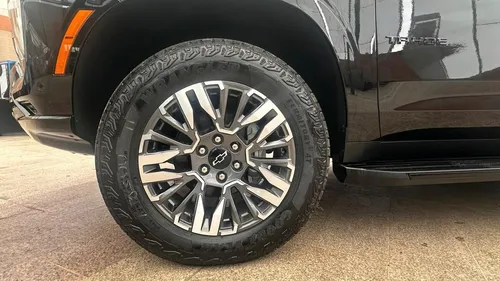 Chevrolet Tahoe 5.3 V8 Z71 4Wd At