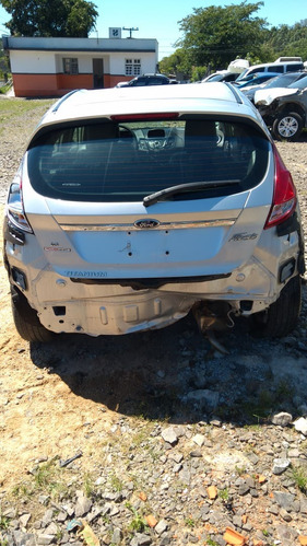 Imagem 1 de 12 de Sucata Ford Fiesta Titanium 1.6 2015 Aut. - Rs Auto Peças