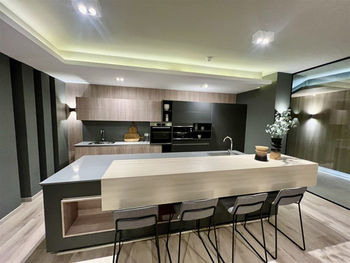 Depto.duplex En Venta 3dorm/3baños/2est./bod/la Dehesa/c.ale