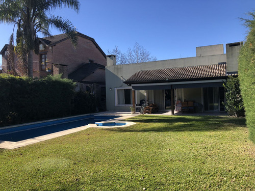 Venta Casa En Haras Maria Elena Barrio Privado Moreno