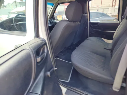 Ford Ranger Pickup Xl L4 Crew Cab 5vel Mt