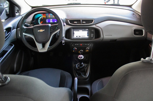 Chevrolet Onix Lt Nafta 2018 Gris