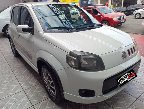Fiat Uno 1.4 Sporting Flex 5p