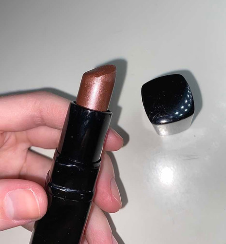 Labial Inglot