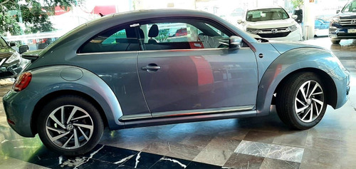 Imagen 8 de 15 de Volkswagen Beetle 2018 2.5 Sound Tiptronic At