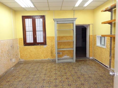 2 Naves, 2 Entradas Camiones, Local, Oficinas Y Deposito