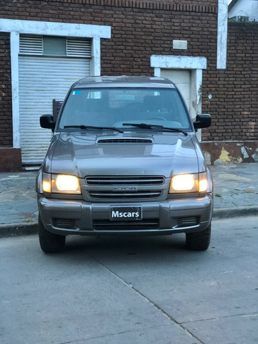Isuzu Trooper 3.0 I Kuroi Wagon