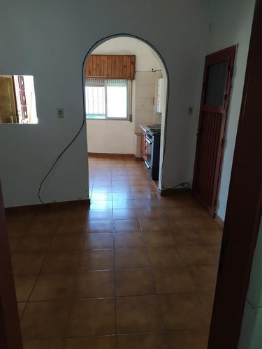 Av. 44 Y 123. Departamento De 1 Dormitorio En Alquiler
