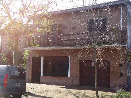 Chalet En Venta En Ituzaingo Norte