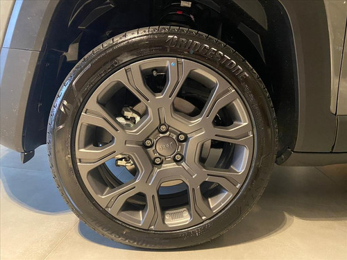Imagem 8 de 12 de Renegade 1.3 T270 Turbo Flex S 4x4 At9