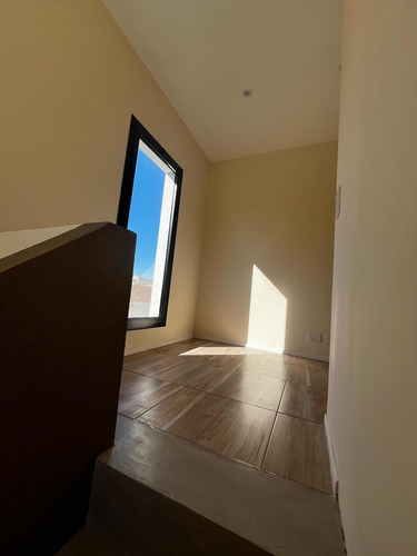 Duplex Ph 3 Ambientes Con 2 Cochera Lomas De Zamora