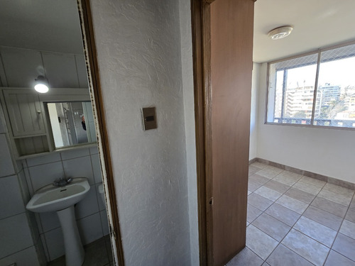 Departamento Frente A Plaza Las Lilas