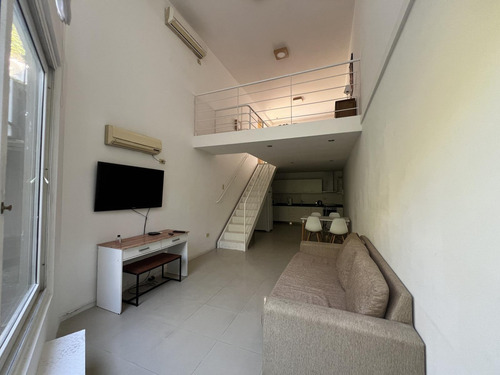 Loft De Dos Ambientes A Metros De Belgrano R Con Cochera.