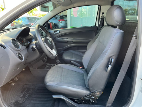 Volkswagen Saveiro 1.6 Robust SC/Motor Tm