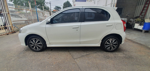 Toyota Etios 1.5 Platinum At