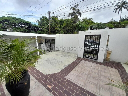 Comoda Y Espaciosa Casa En Venta Urb.miranda I