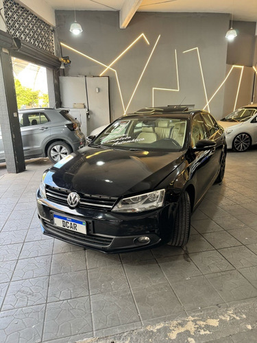 Volkswagen Jetta 2.0 Comfortline Flex 4p Automática
