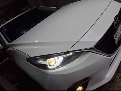 Vendo Bonito Mazda 3 Touring Sedan En Color Blanco Aperlado