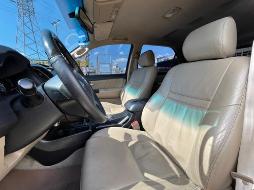 Imagen 9 de 15 de Toyota Fortuner