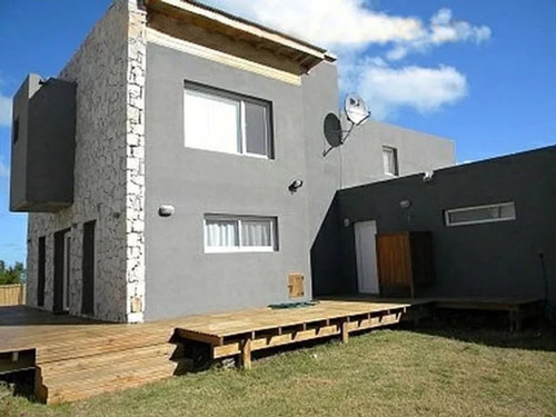 Imagen 2 de 20 de Casa Frente Al Mar En Gesell. Alquiler Venta