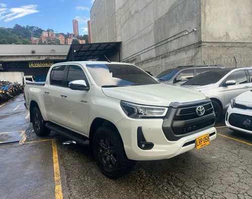 Toyota Hilux 2.4l