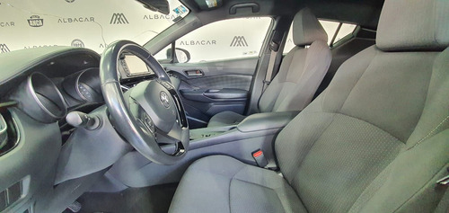 Imagen 12 de 15 de Toyota C-hr 2019 2.0 Base Cvt