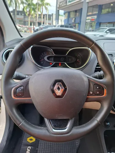 Renault Captur 2.0 Zen Automática
