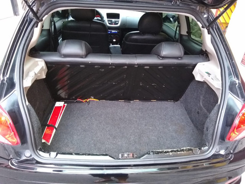 Peugeot 207 1.4 Xr Flex 3p