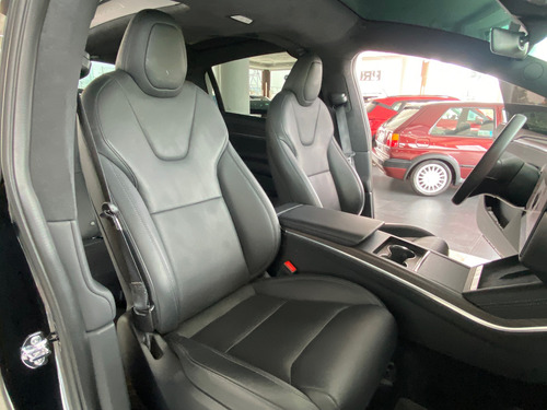 Tesla Model X Dual Motor All-wheel Drive