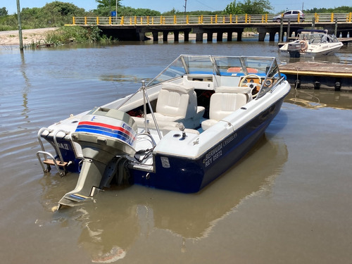 Imagen 7 de 15 de Lancha Bermuda Caribbean Evinrude 115hp 1979