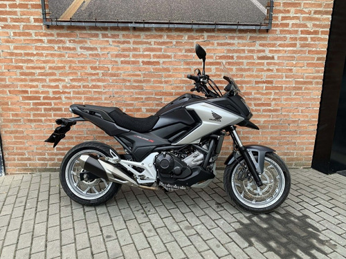 Imagem 1 de 9 de Honda Nc 750x 2017 Impecável
