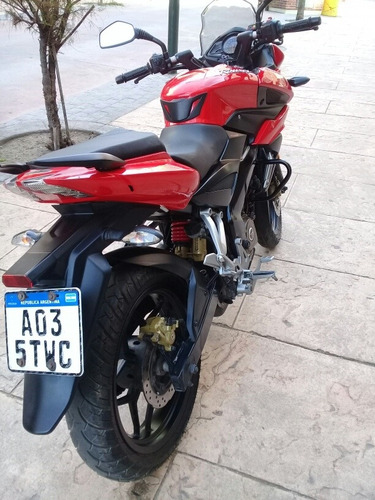 Rouser Bajaj A As 200