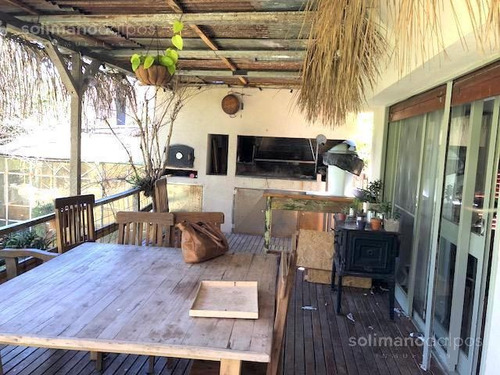Casa 5 Amb Con Jardin Y Pileta - Martinez