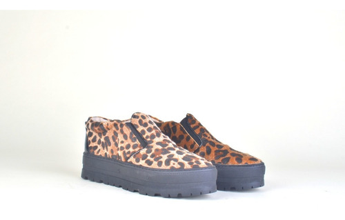 Imagen 3 de 5 de Zapatillas De Cuero De Mujer - Slip-on Lila - Ferraro
