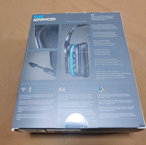 Imagen 7 de 10 de Auriculares gamer inalámbricos Logitech G Series G935 G935 negro y azul con luz rgb LED