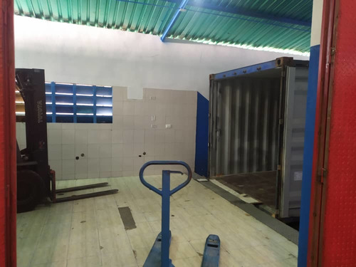 Imagen 7 de 9 de Locales Depositos Almacen Galpon En La Candelaria Centro