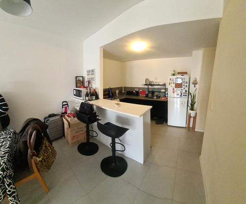 Dorrego 2400 Y Av. Cabildo. Torre Hollywood. Piso 6 Al Frente Con Vista Abierta. 2 Ambientes. 53 M2. Balcón Corrido Cochera Fija Y Cubierta. Amenities: Pileta Con Deck. Solarium. Terraza Con Parrilla.