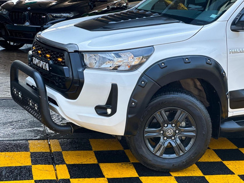 Toyota Hilux 2.7 Cabina Doble Sr Mt