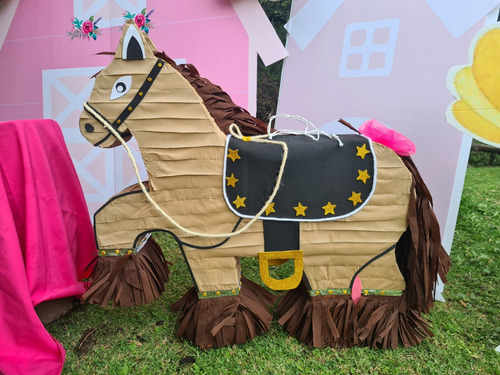 Piñata 2d En Forma De Caballo