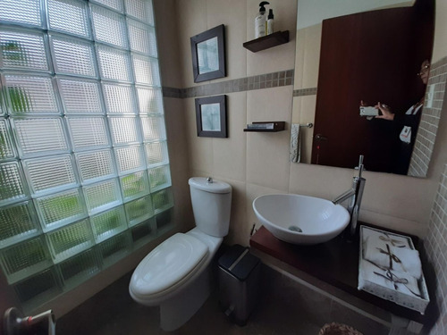 Imagen 10 de 16 de Marol Rentahouse Vende Casa En La Viña Valencia 22-10248