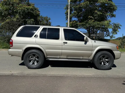 2003 Nissan Pathfinder Ancha