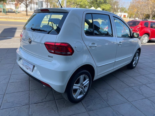 Imagen 11 de 17 de Volkswagen Fox Confort 2016