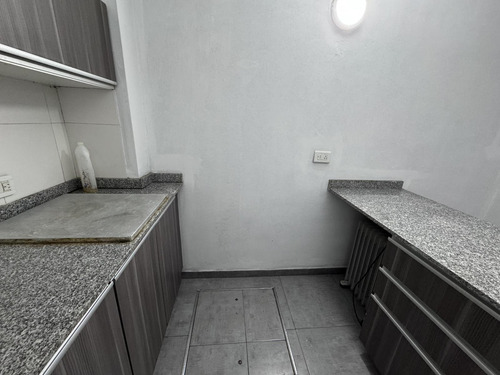 Ph En Alquiler 80m2, Bernal. Subsuelo, Sin Expensas