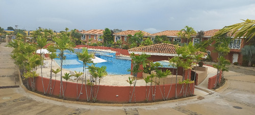 Venta Villa Puerto Maya Urbanización Pto Encantado Higuerote
