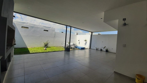 Casa Barrio Privado Alto Peru 3 Dormitorios