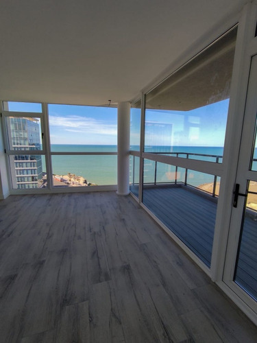 Imagen 2 de 17 de Departamento En Venta En Playa Varese