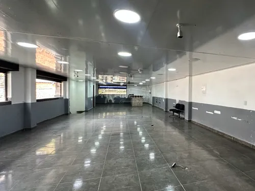 Local En Arriendo En Exposiciones. Cod A11297