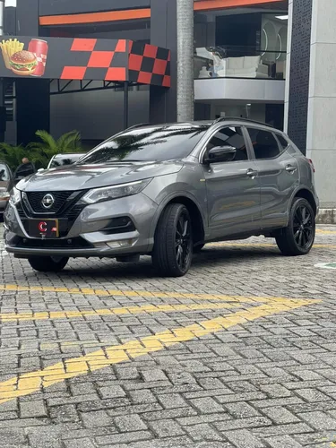 Nissan Qashqai Midnight