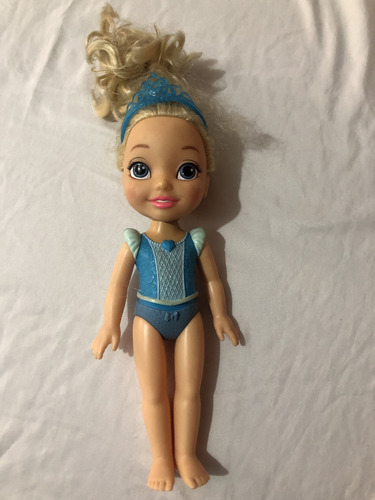 Muñeca Cenicienta Disney Con Detalles Incompleto