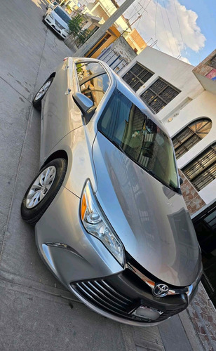 Toyota Camry 2.5 Le L4 At